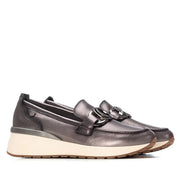 Carmela 1625202 silver loafer