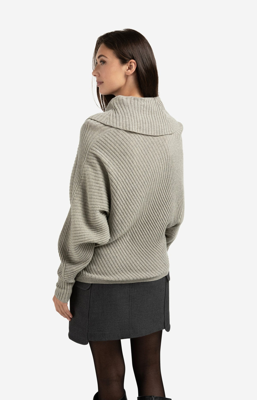 Yaya 01-000506 batwing sweater with collar