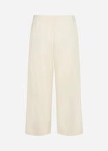 Load image into Gallery viewer, SOYA CONCEPT SC BANU 26 CREAM CROP TROUSERS

