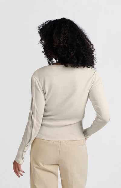 Yaya 01-709265-503 Long sleeve ribbed top with buttons