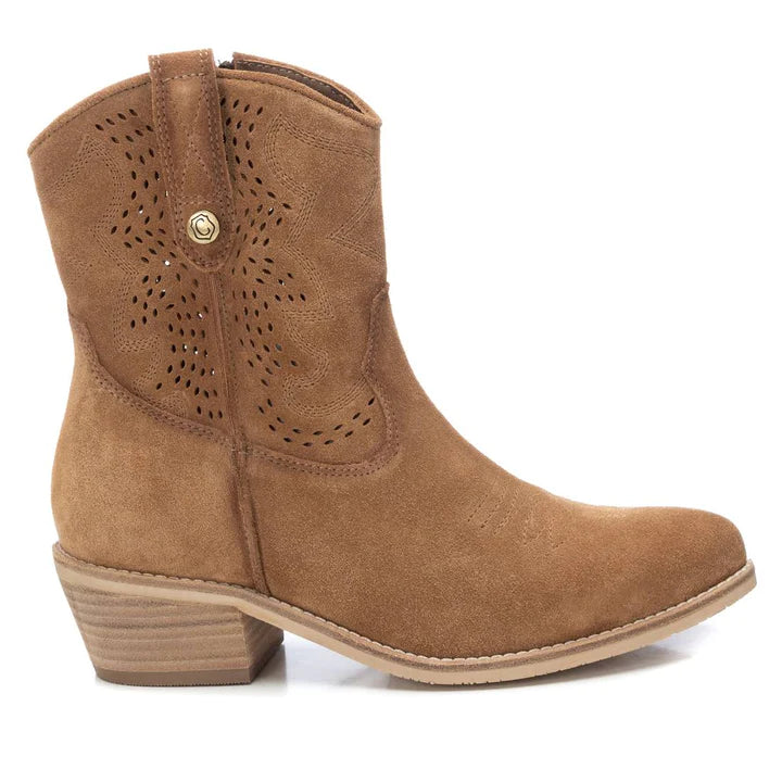 Carmela 161370 Cowboy Boot Taupe
