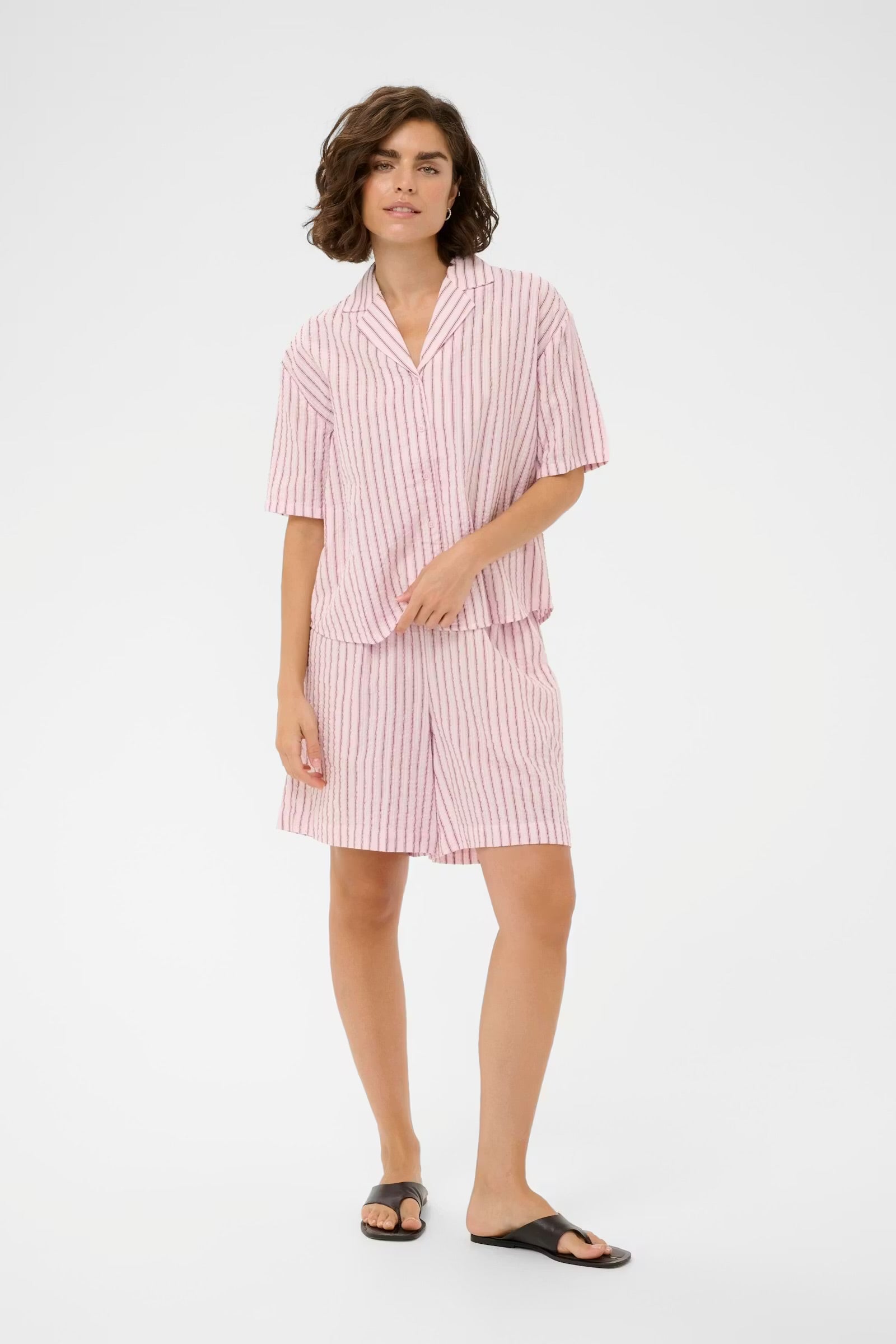 Kaffe KAlara shorts pink