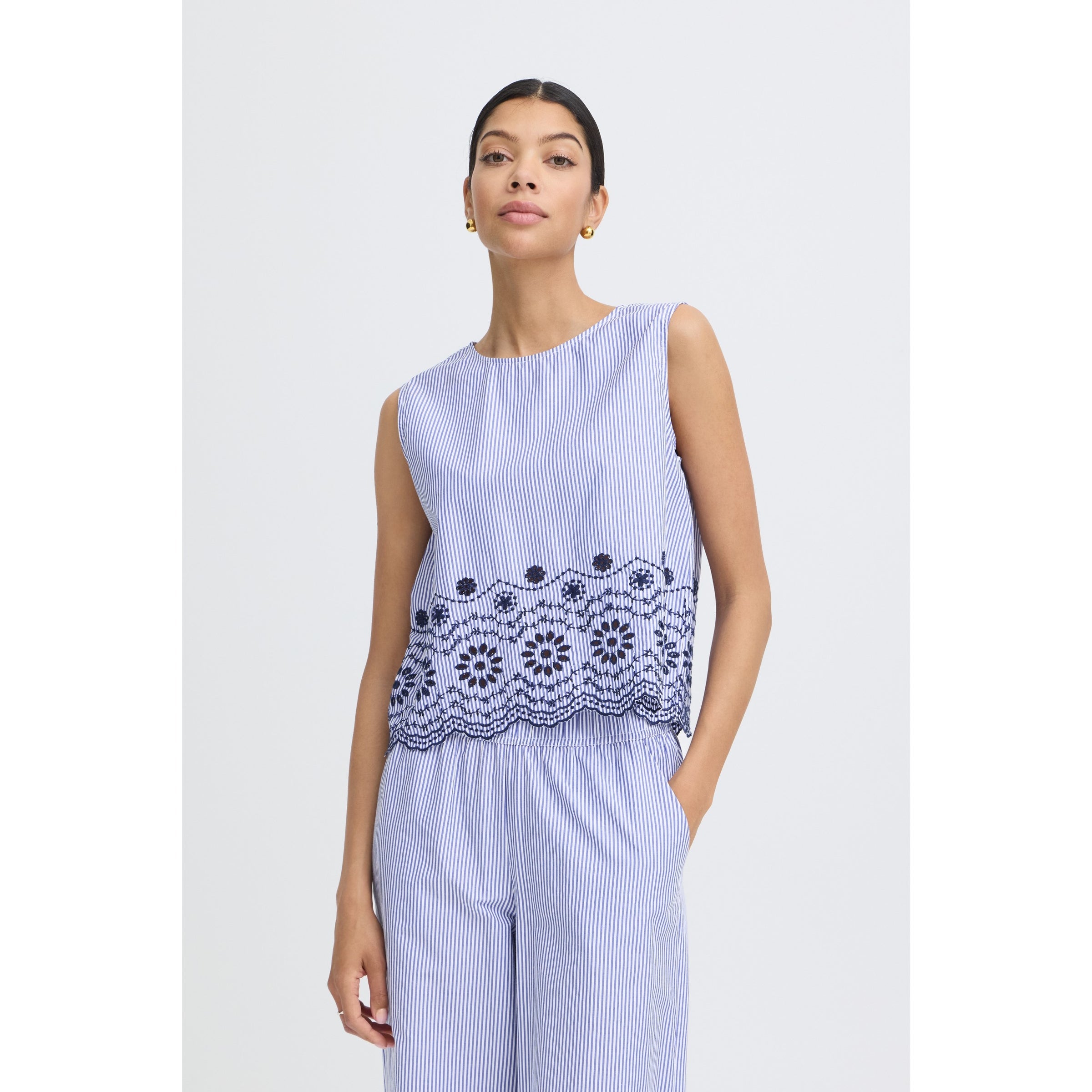 BYOUNG BYinzi top