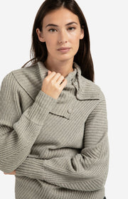 Yaya 01-000506 batwing sweater with collar