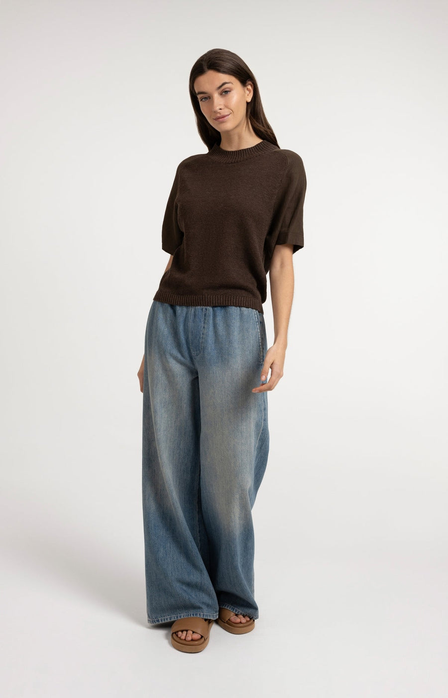 Yaya 01-000605 Knitted top with short sleeves brown  Sm