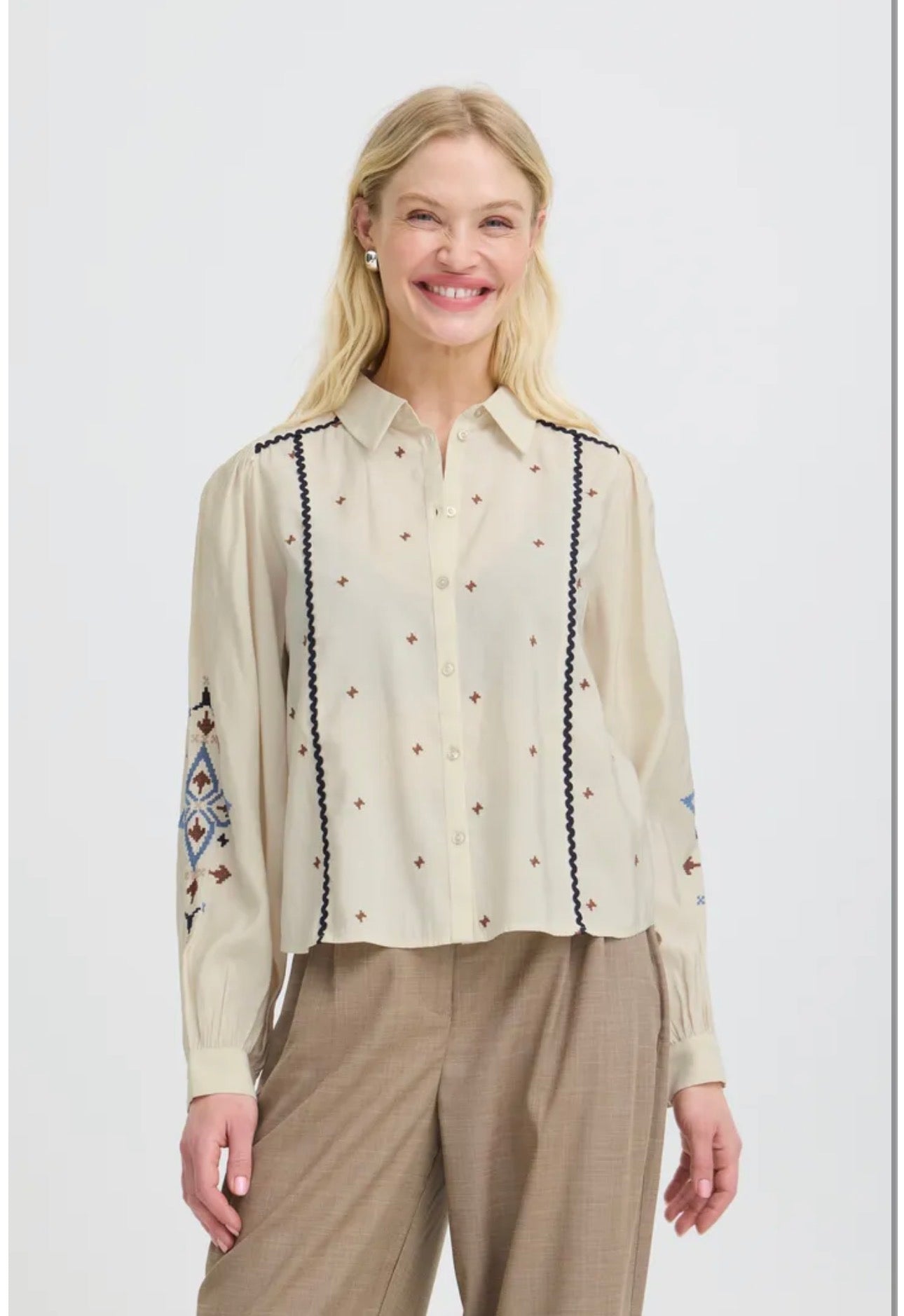 BYOUNG BYirisa shirt