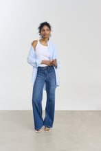 Load image into Gallery viewer, Kaffe KAkarla HW Wide jeans blue
