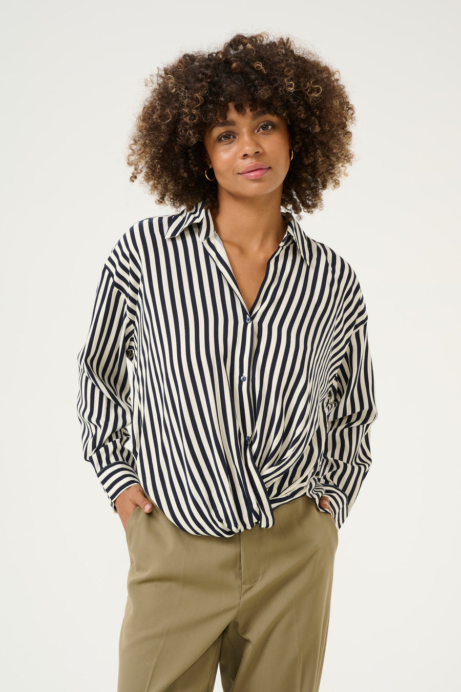 Culture Cudenia knot shirt
