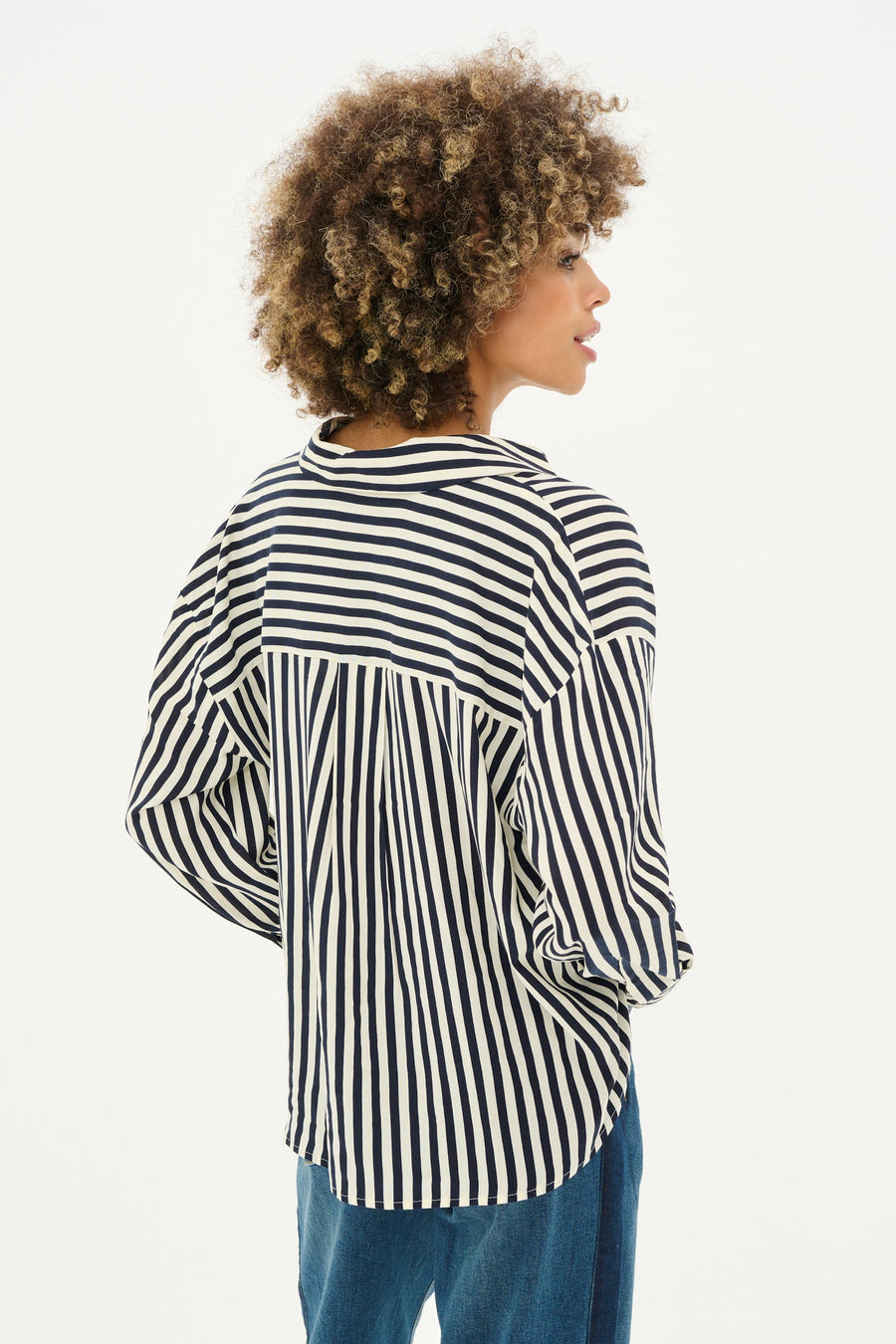 Culture Cudenia knot shirt