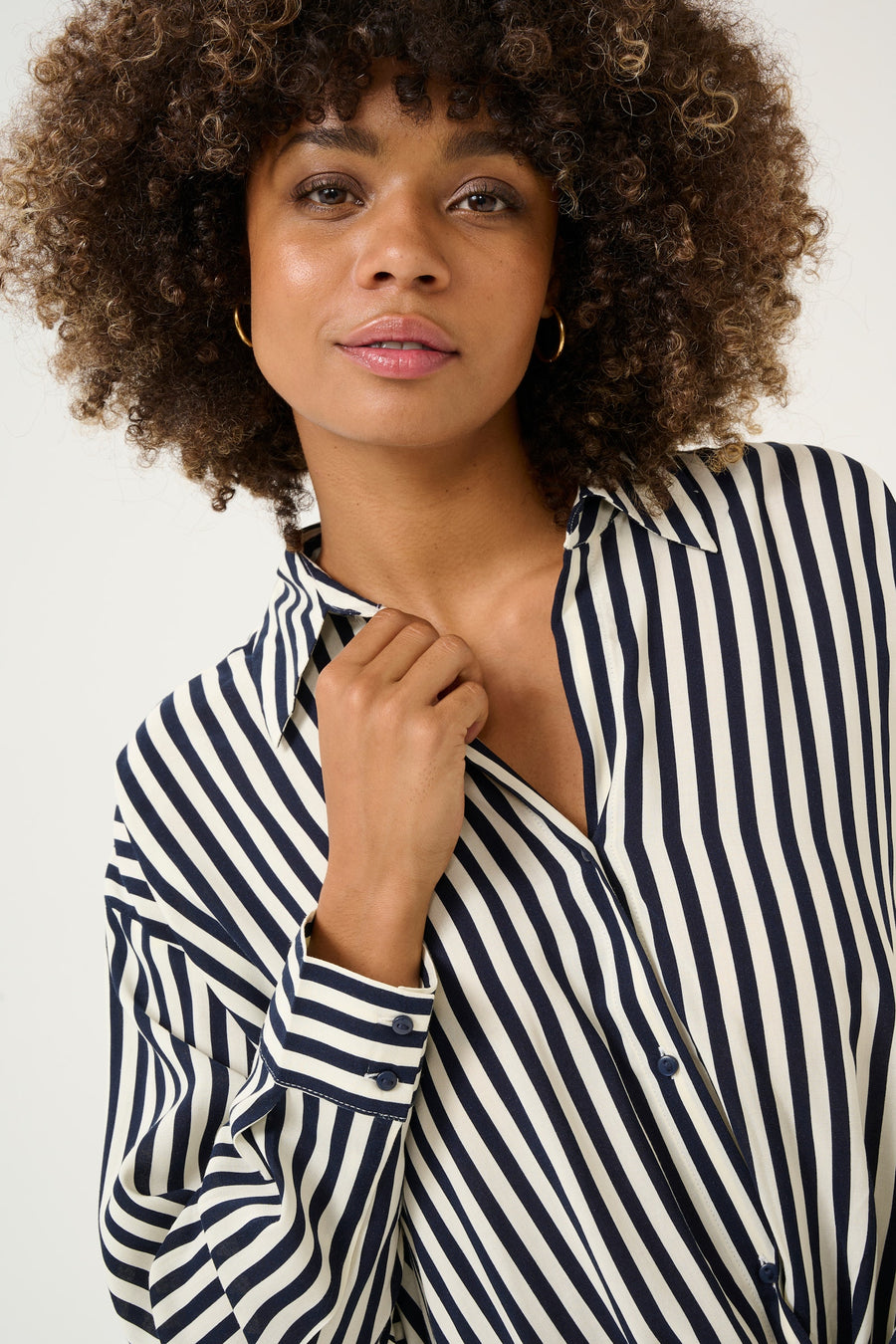 Culture Cudenia knot shirt