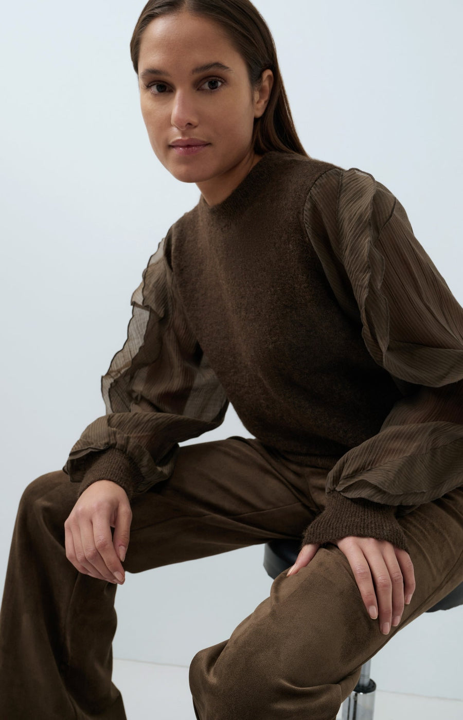 Yaya 01-000638 knitted sweater with woven sleeves