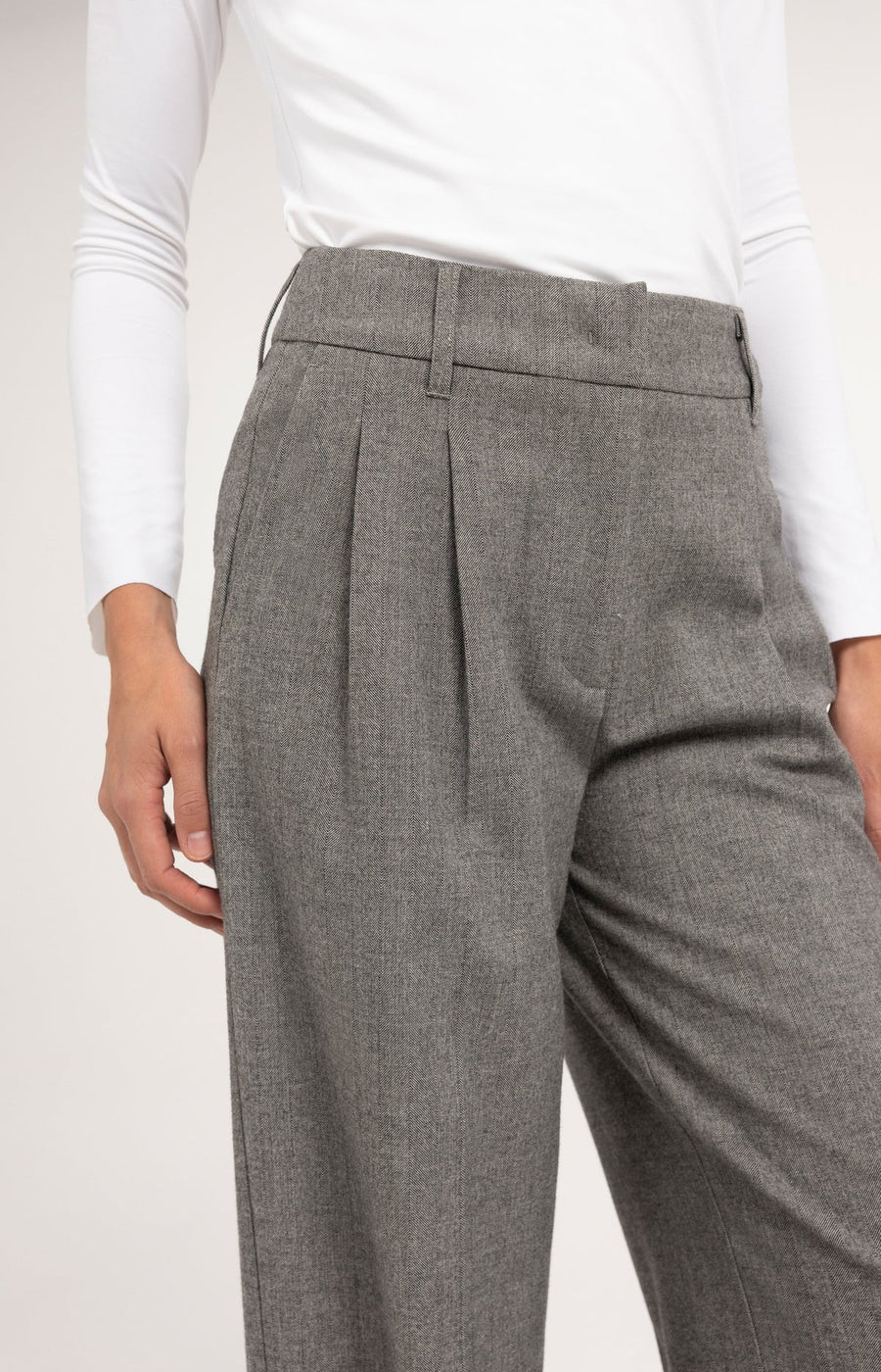 Yaya 01-301291 soft woven trousers grey