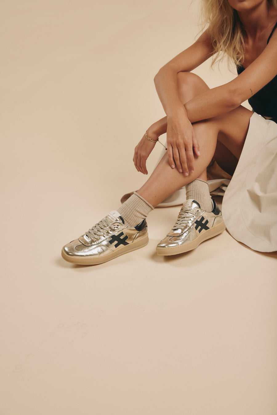 Another Trend A02584 Platino gold and black