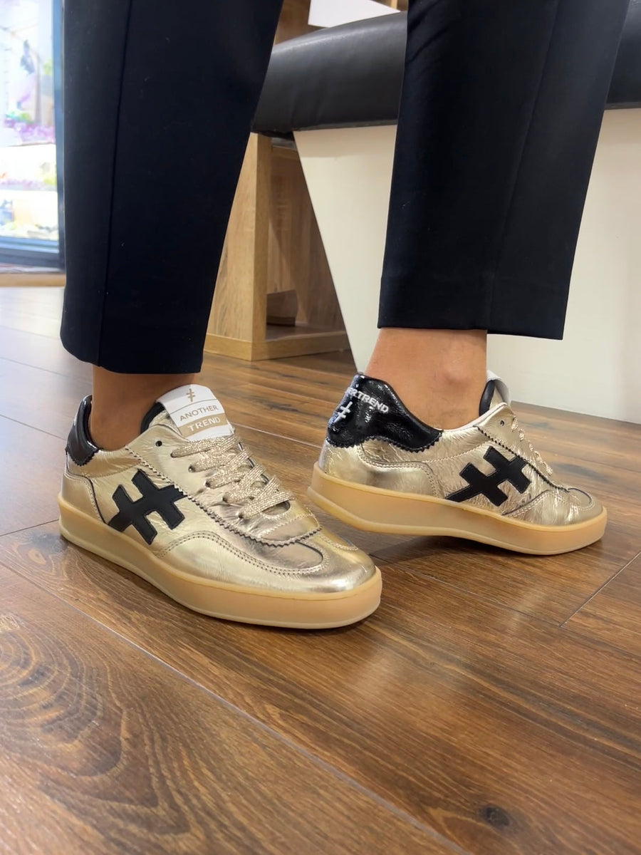 Another Trend A02584 Platino gold and black