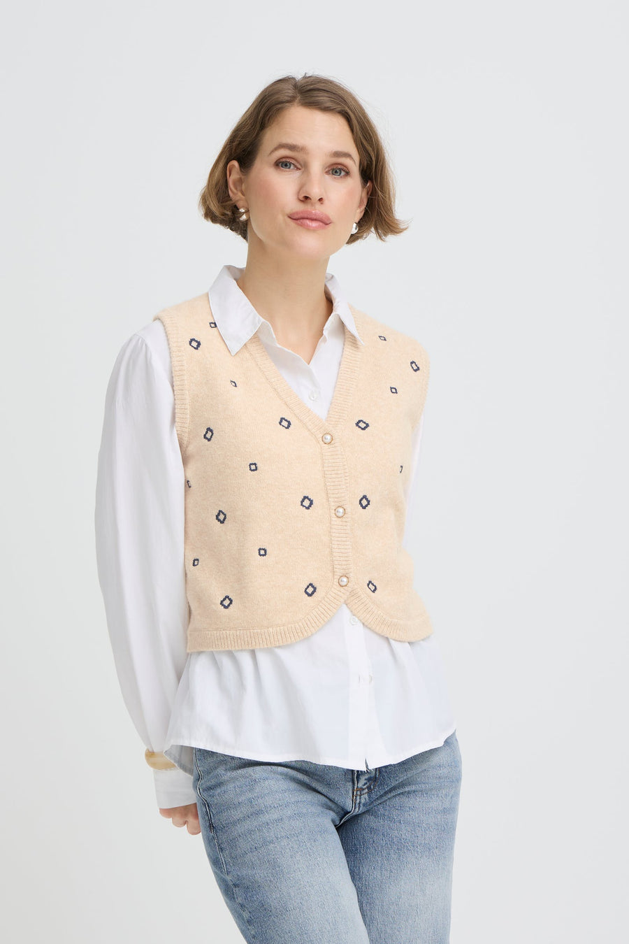 BYOUNG BYnadika Ema vest
