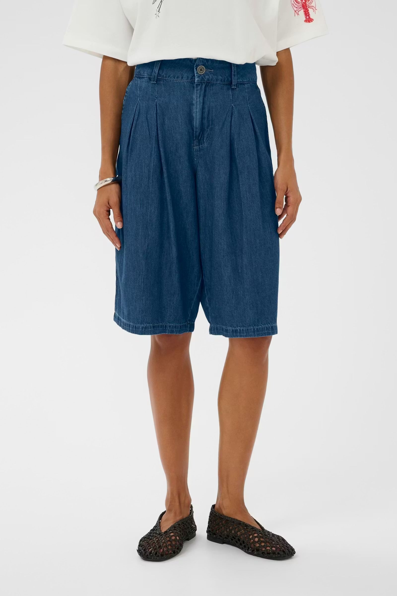 Culture CUlava Arpa city shorts