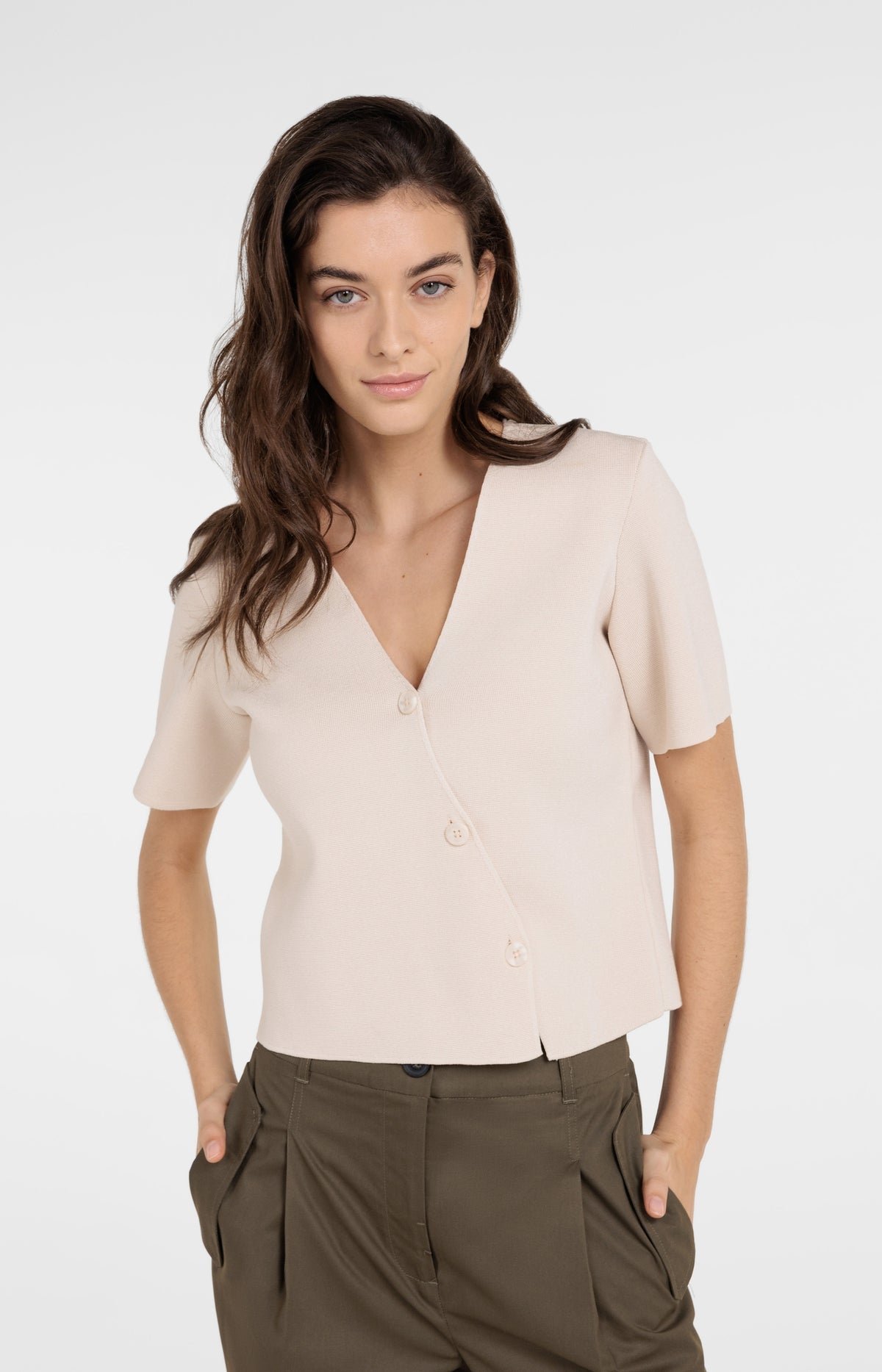 Yaya 01-010151 fine knitted gilet with v neck cream