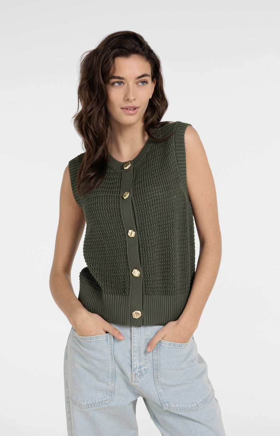 Yaya 01-010153 sleeveless textured cardi army green