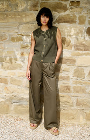 Yaya 01-010153 sleeveless textured cardi army green