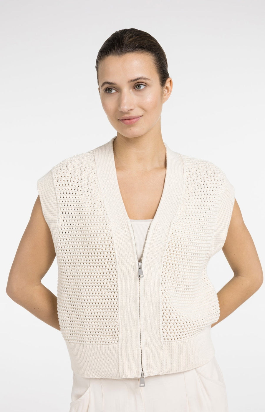 Yaya 01-010154 sleeveless mesh knit cardi cream