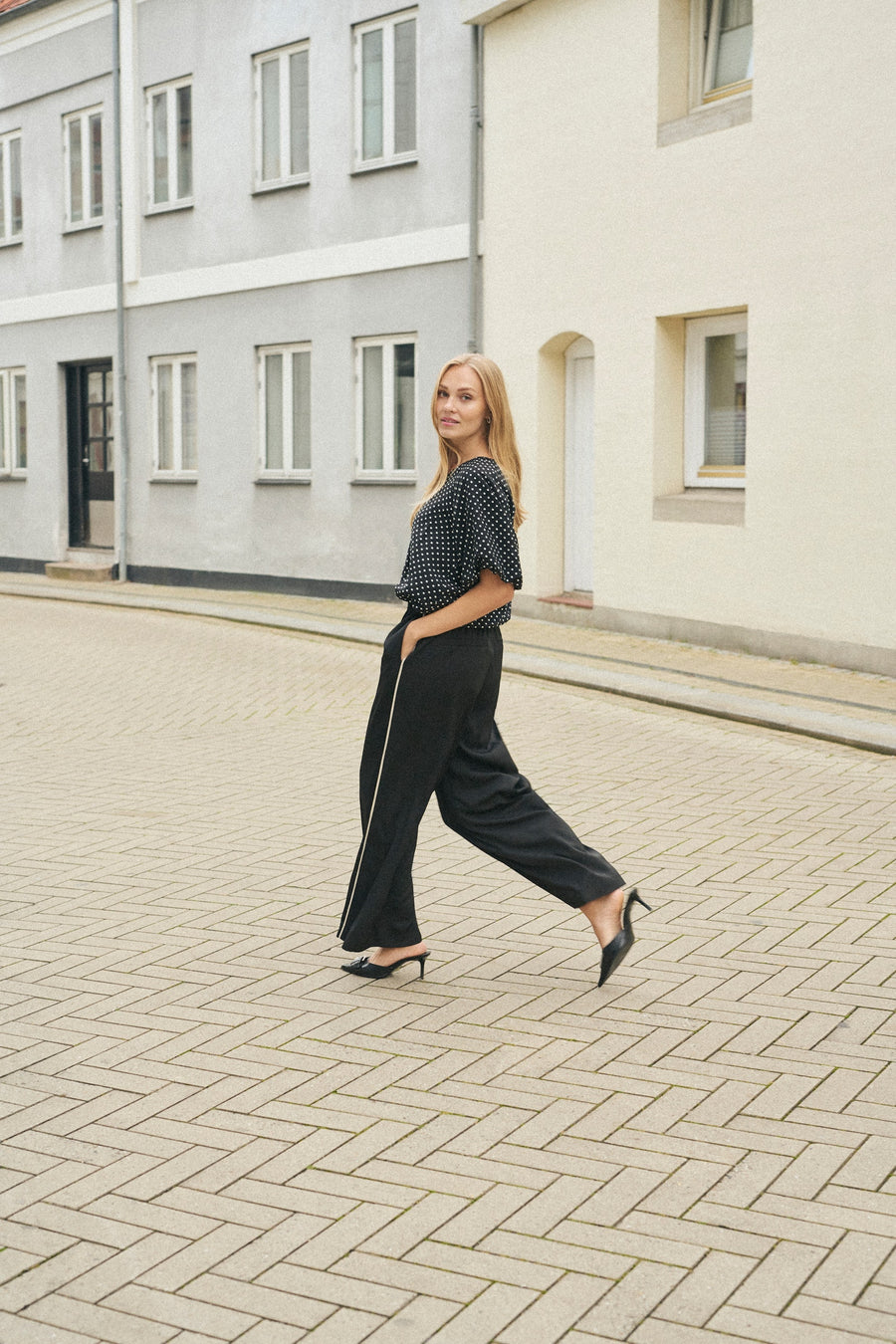 Kaffe KAtessa pants black
