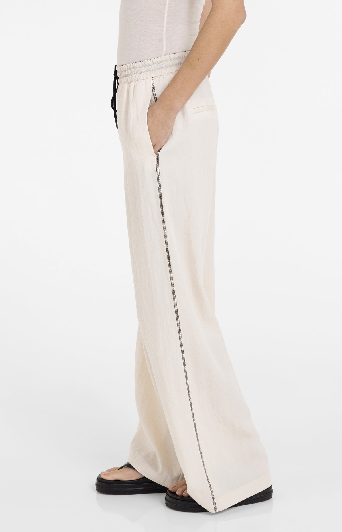 Yaya 01-30125 Trousers with wide leg contrast stitch