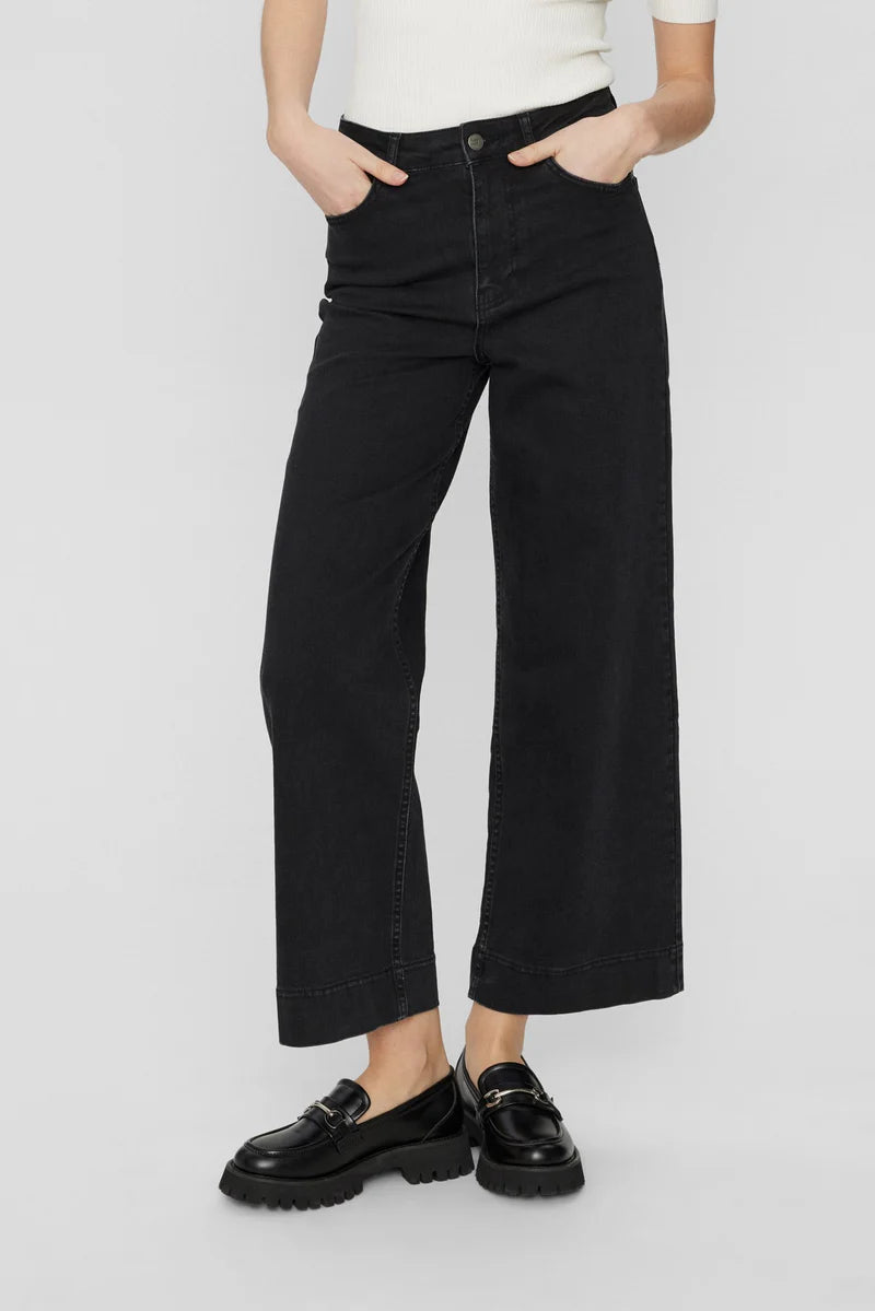 Numph Nuparis Cropped Black