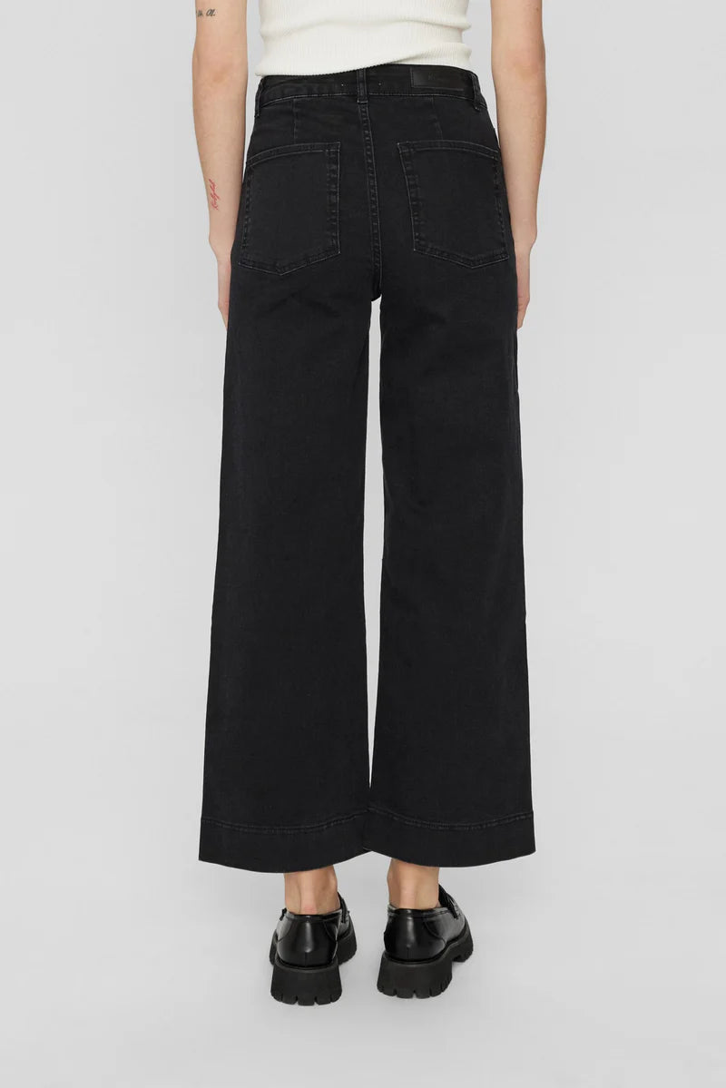 Numph Nuparis Cropped Black