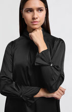 Load image into Gallery viewer, YAYA 01-701246-411 BLACK TURTLENECK BLOUSE
