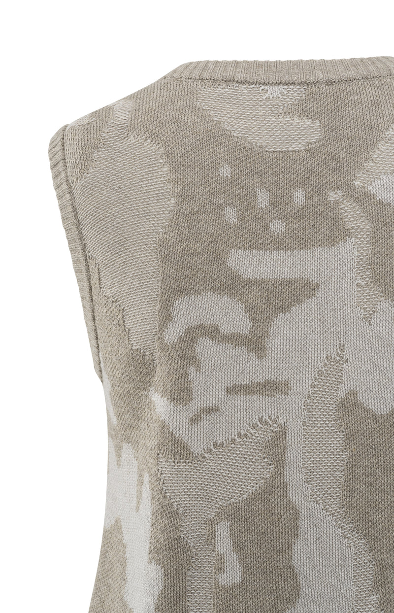 Yaya 01-000481-507 Sleeveless jacquard knit top
