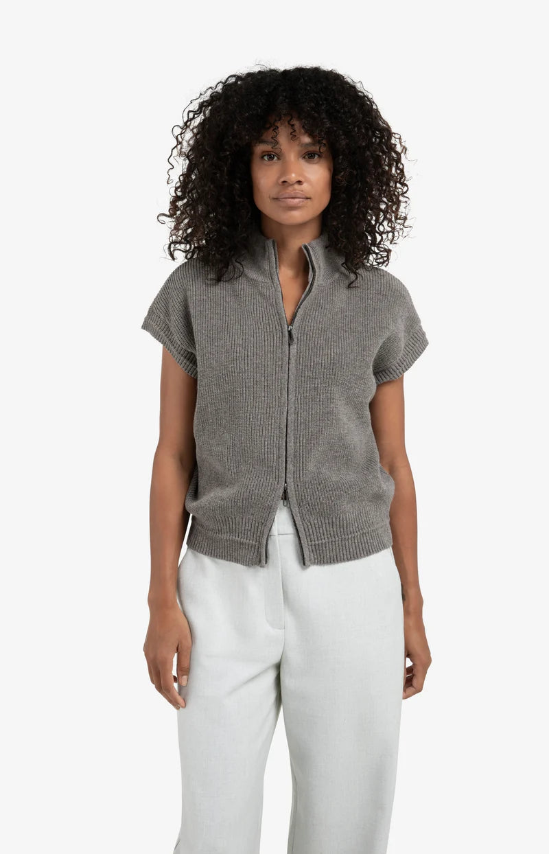 Yaya 01-010132-510 Sleeveless zip up cardi grey