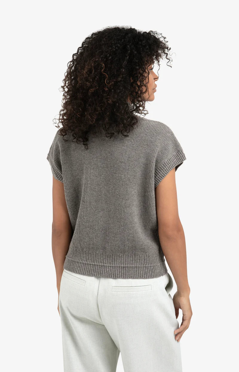 Yaya 01-010132-510 Sleeveless zip up cardi grey