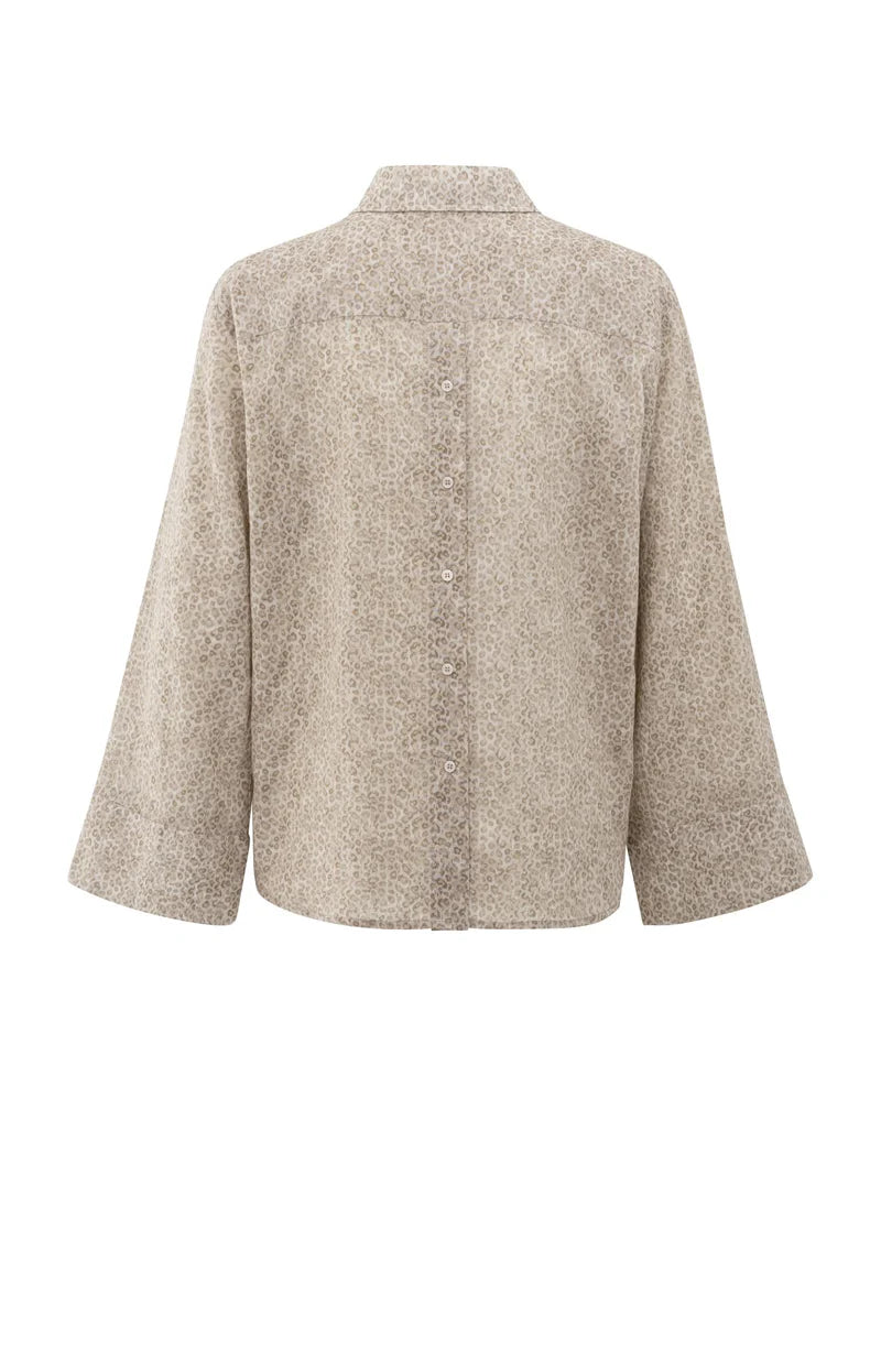 Yaya 01-201166-507 Leopard print blouse with back button detail