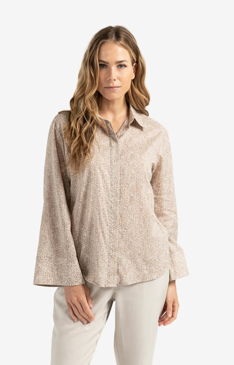 Yaya 01-201166-507 Leopard print blouse with back button detail