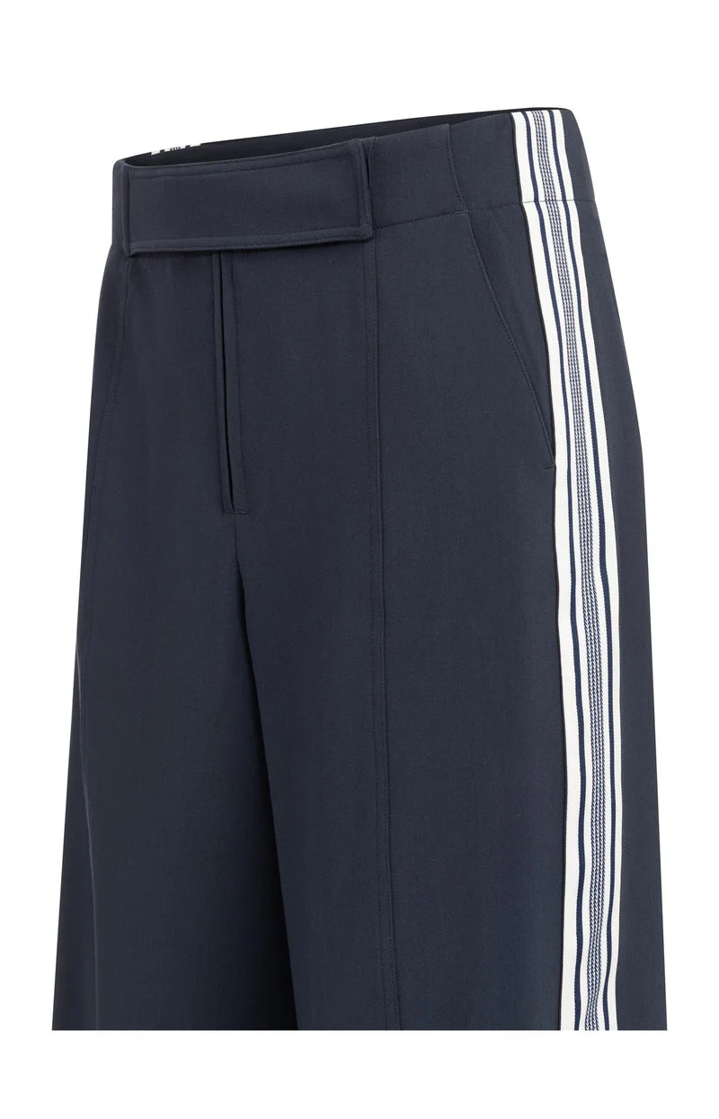Yaya 01-3011215-50 High waist trousers with stripe nav