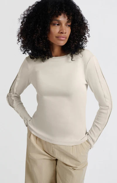 Yaya 01-709265-503 Long sleeve ribbed top with buttons