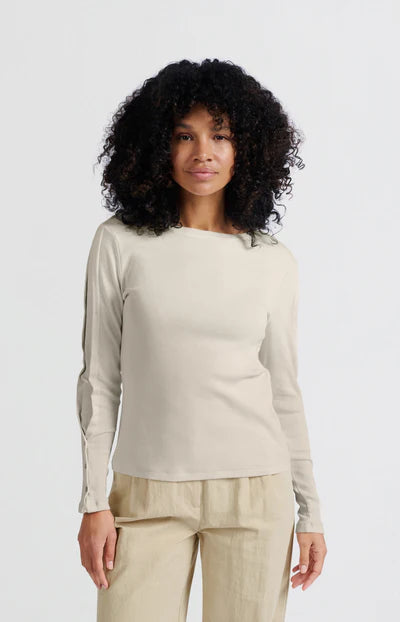 Yaya 01-709265-503 Long sleeve ribbed top with buttons