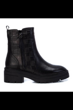 Load image into Gallery viewer, Carmela - BLACK LEATHER ANKLE BOOTS

