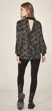 Load image into Gallery viewer, Nu Denmark - IIIA BLOUSE
